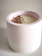 "Alisa" scented candle