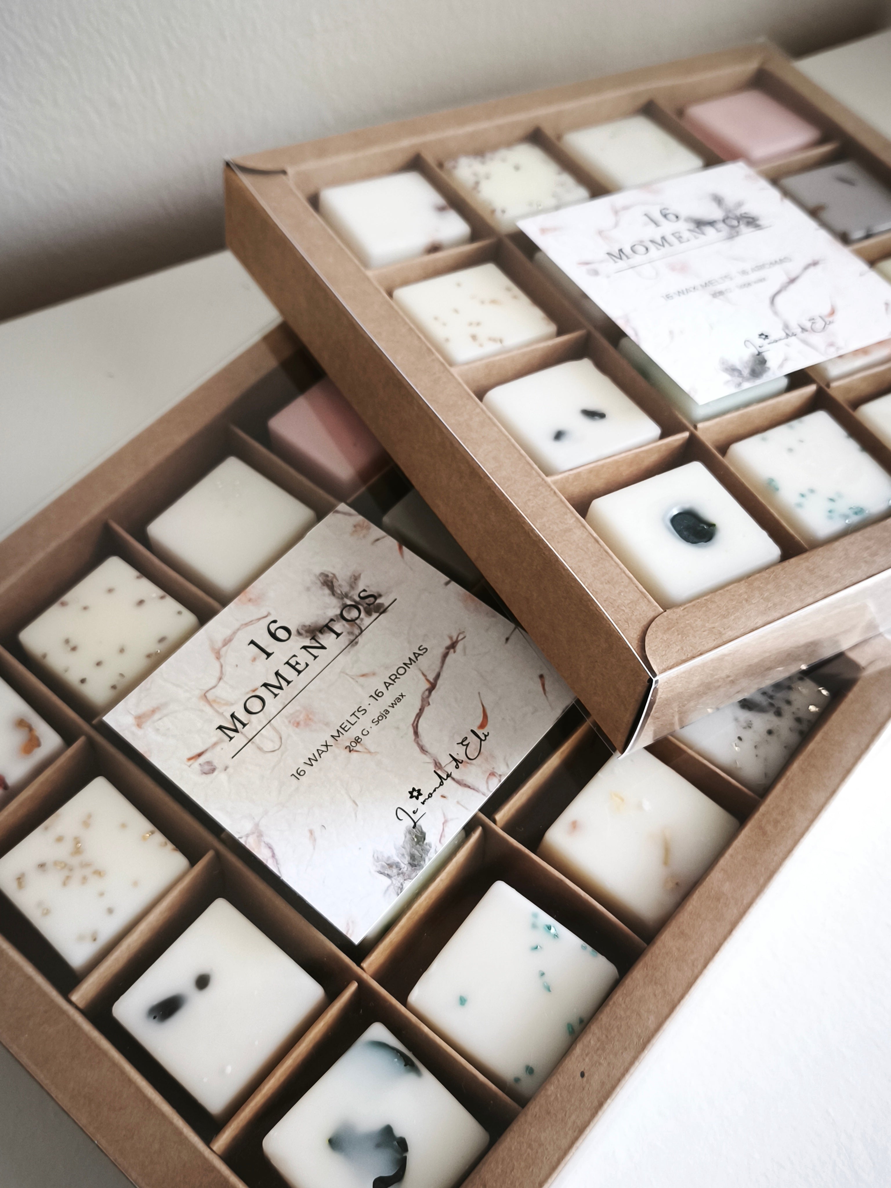16 Momentos / Caja de wax melts