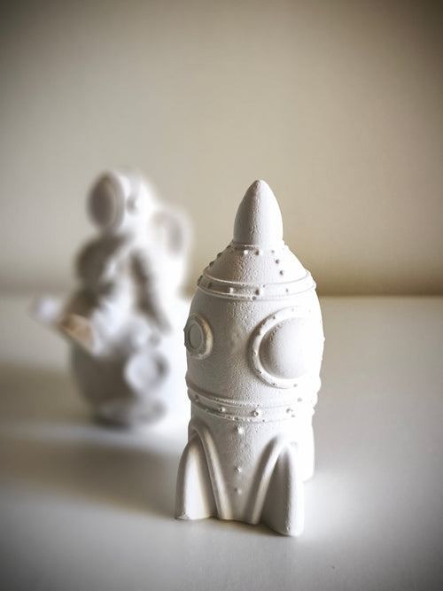 Decorative figures "Astronaut & Rocket"