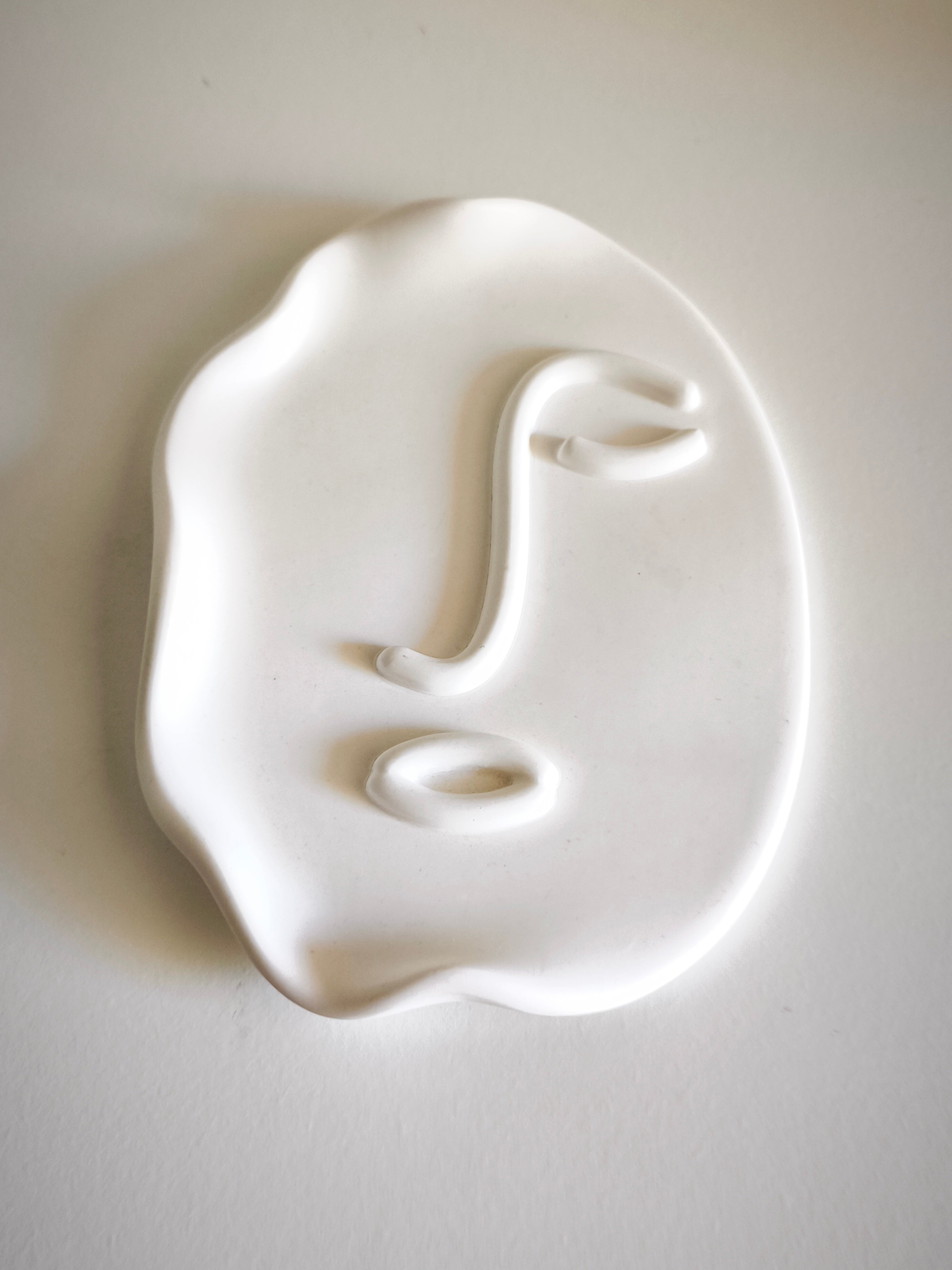 Plato decorativo "Cara"