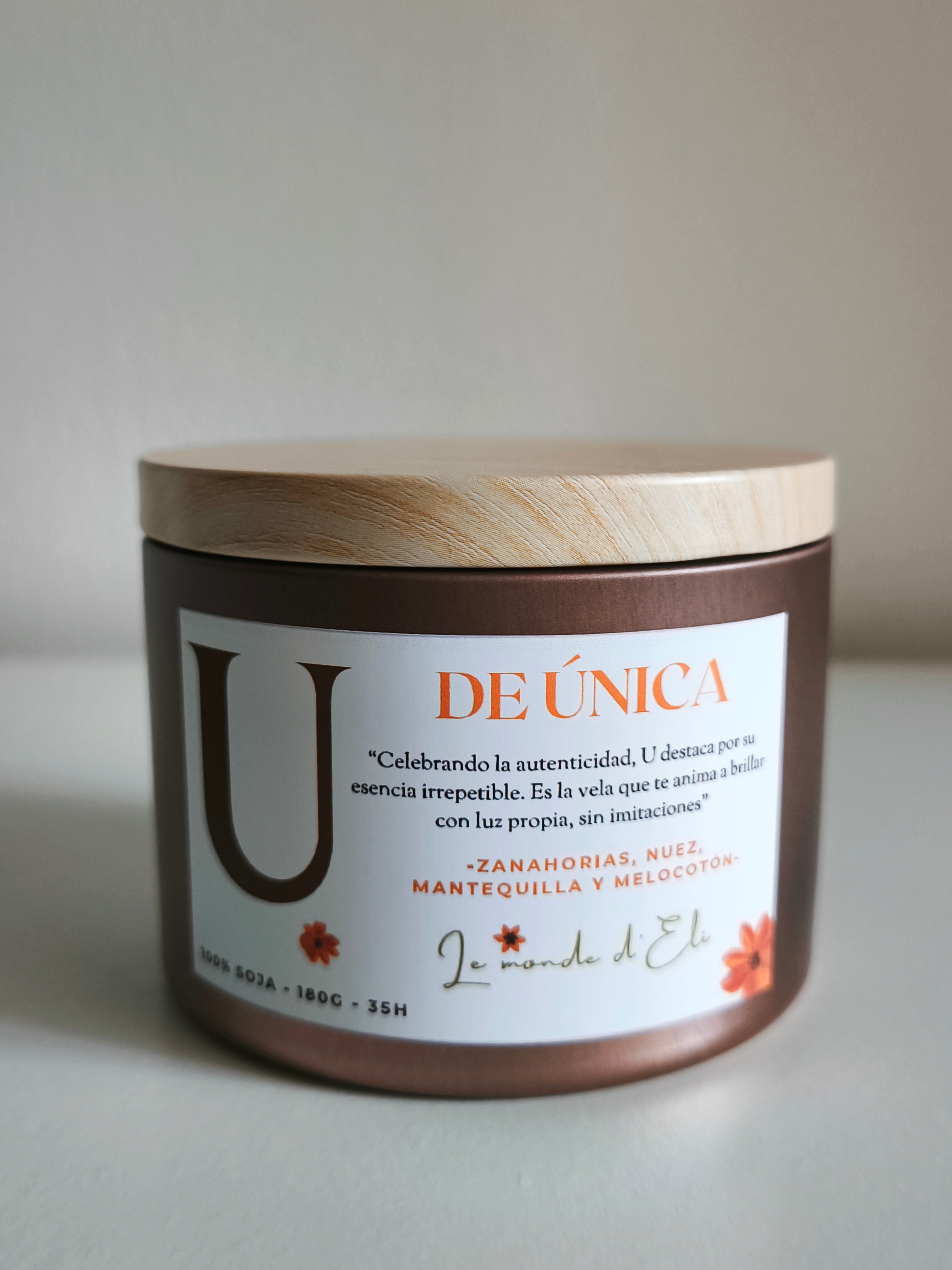 U by Única Scented Candle